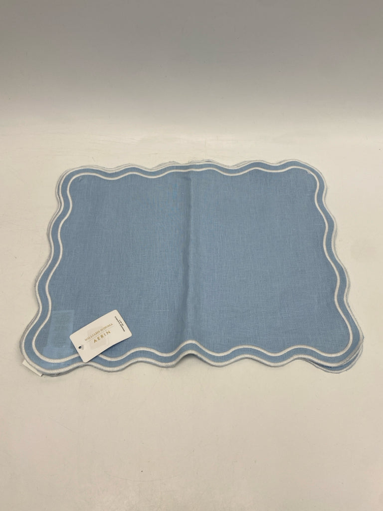 NWT Williams-Sonoma Blue White Trimmed Placemats