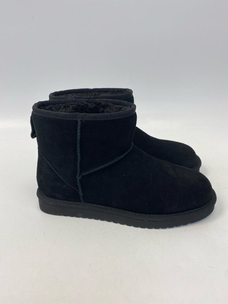 UGG US Shoe Size 8 Black Boots