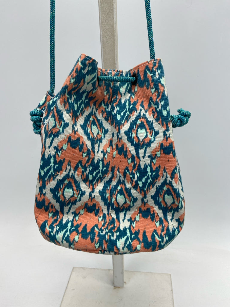 Kavu Turquoise Coral/White Handbag