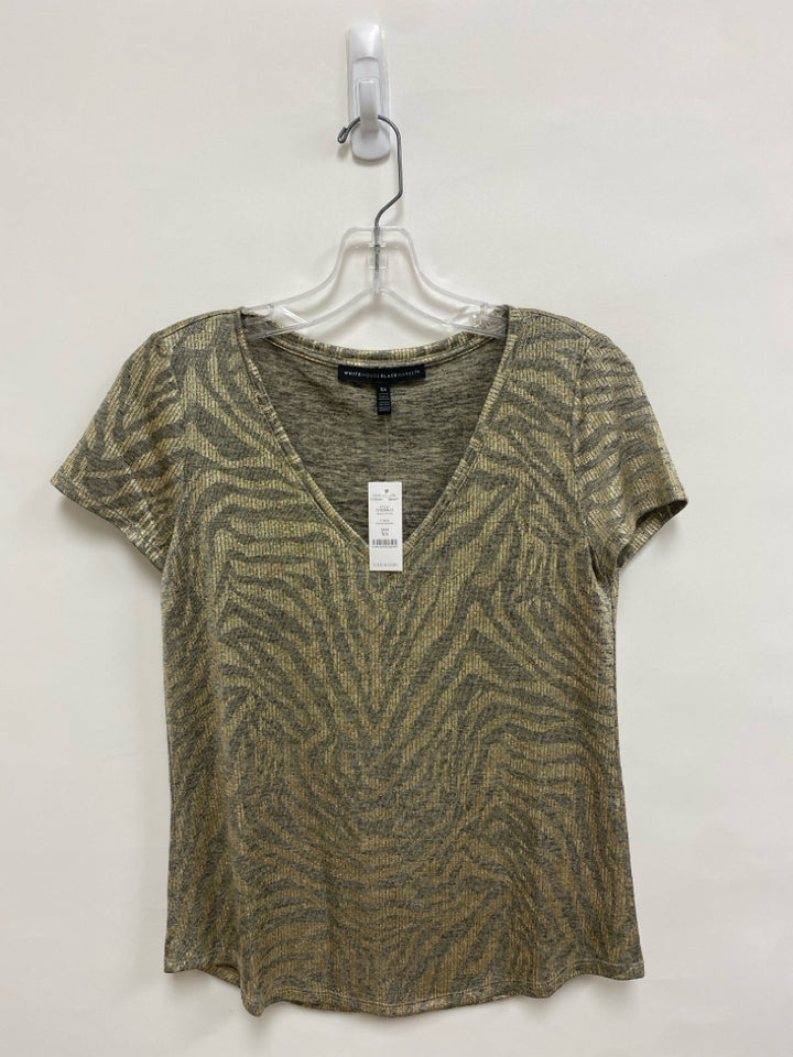 NWT Wht House/Blk Mkt Size XS Gold Gray Animal Print V Neck Ladies Top