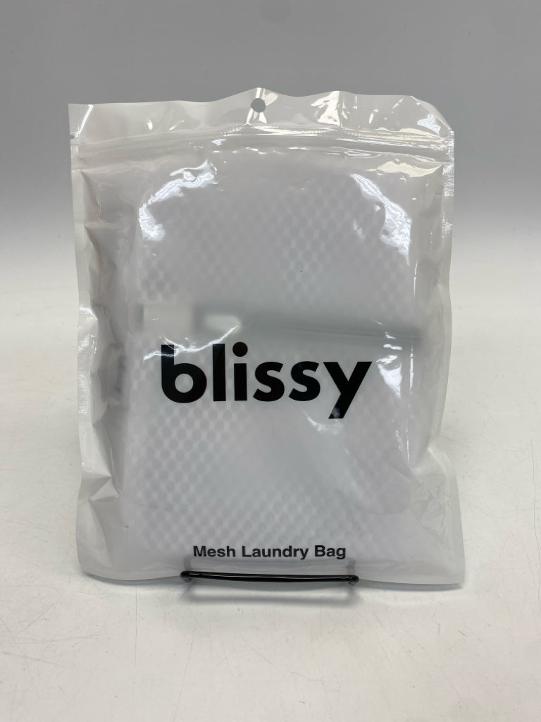 NEW/PKG White Misc. Laundry