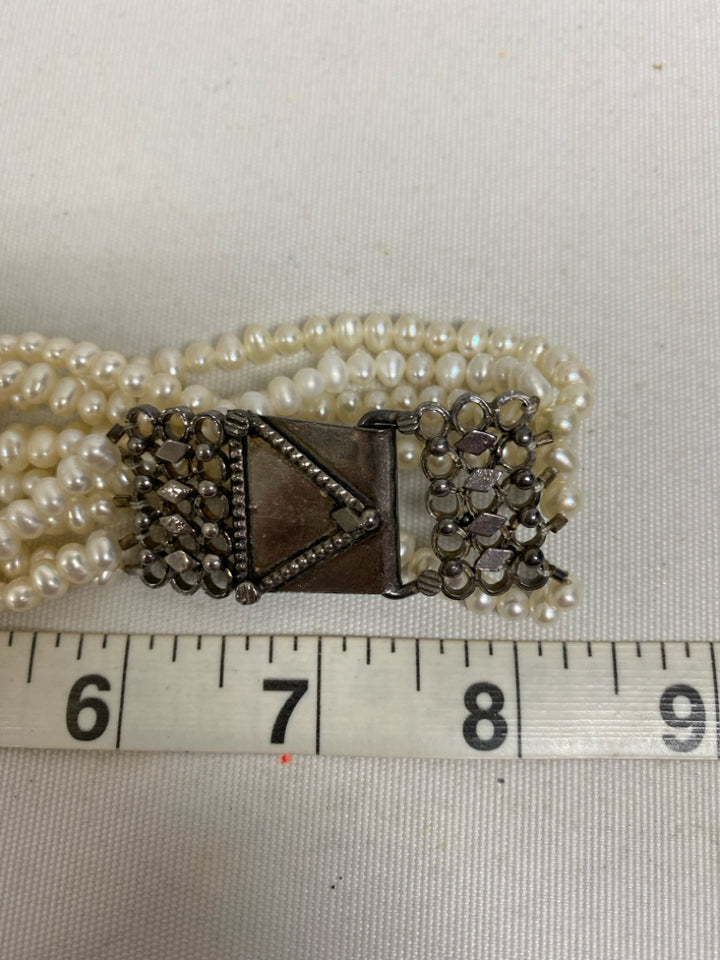 Silver Color Pearl Necklace