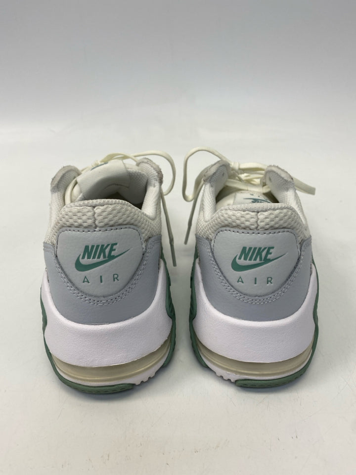 Nike  Size 8 White Green Lace-up Sneakers