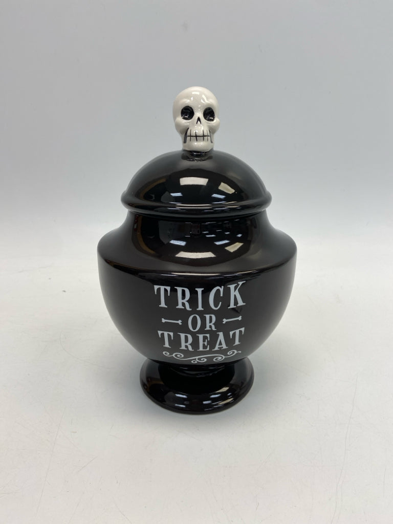 Black White Skeleton Ceramic Halloween
