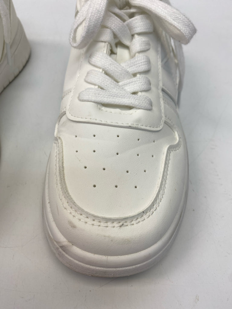 Vintage Havana  Size 8 White Lace-up Sneakers