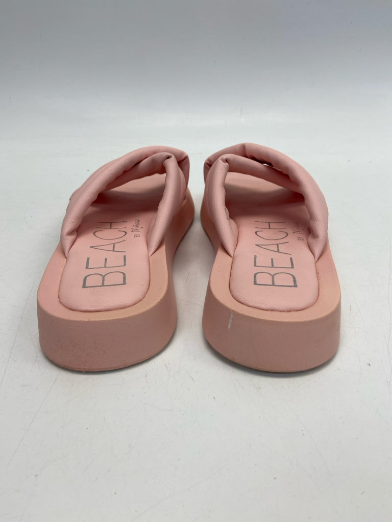 Beach By Matisse Size 9 Pink Crisscross Sandals