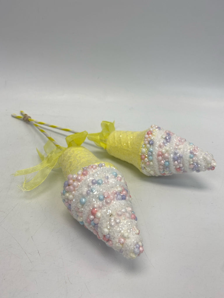 Yellow White Beaded Christmas