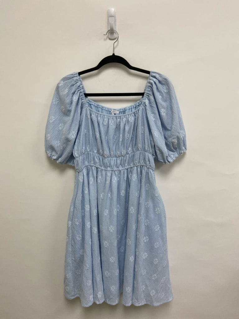 BALTIC BORN Size L Light Blue Texture Short Sleeve Ladies Dress