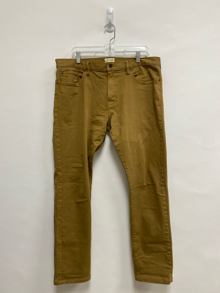Todd Snyder Size 34 Camel Men&