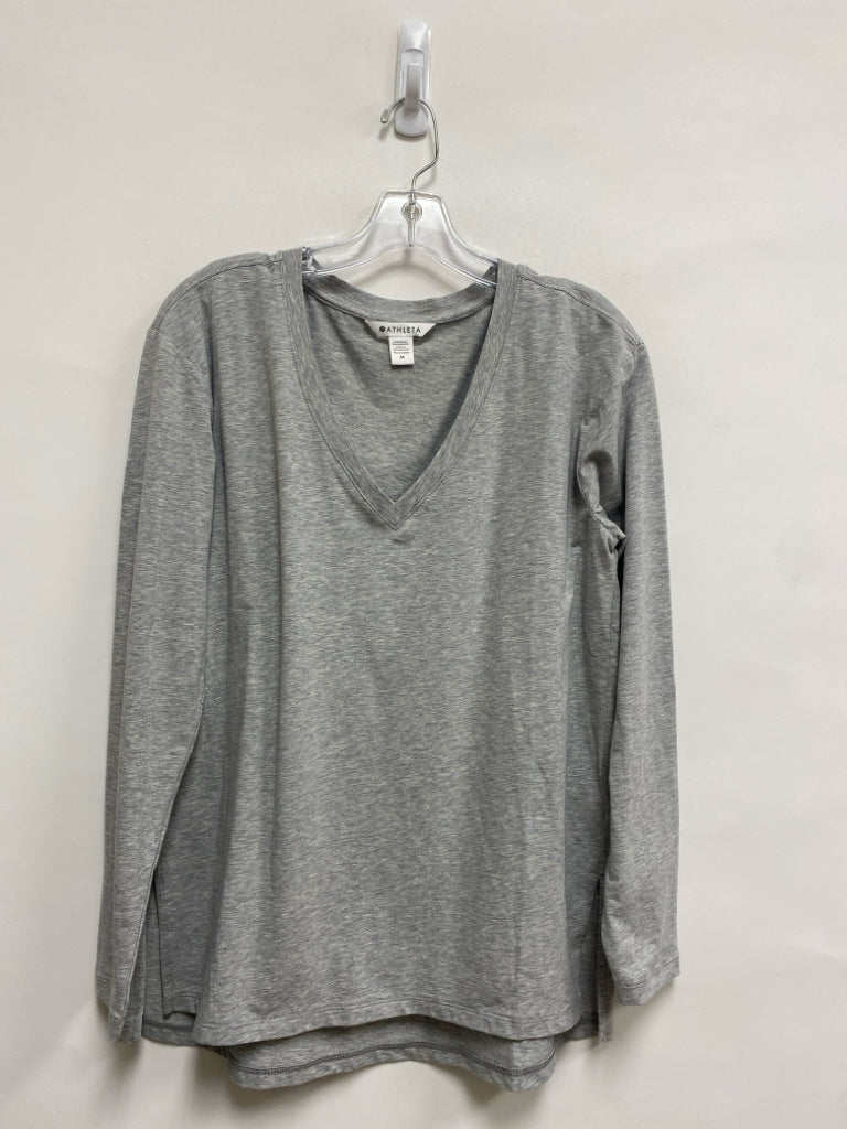 Athleta Size M Gray Long Sleeve Ladies Top