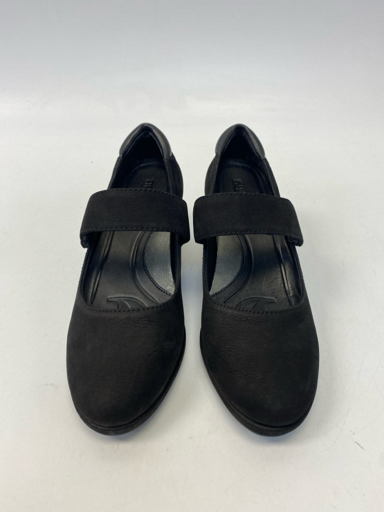 Nurture  Size 7 Black Heels