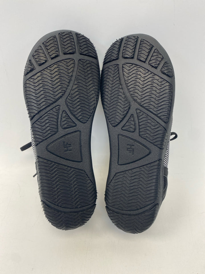 NWT Hike Footwear EU Shoe Size 40 US Shoe Size Black Lace-up Sneakers