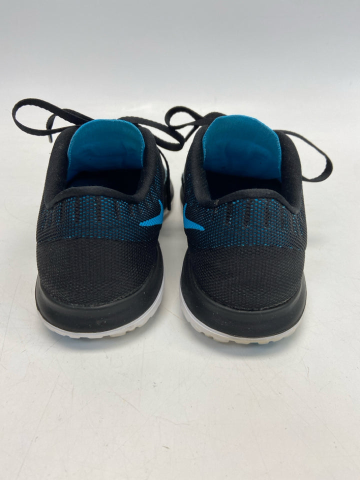 Nike SIZE 6 Black Blue Lace-Up Boy&