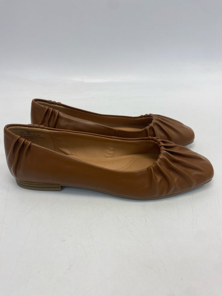 wonderly  Size 8 Brown Flats