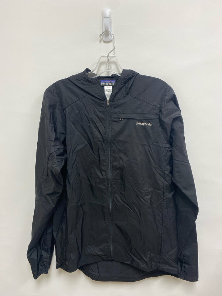 Patagonia Size S Black Hooded Zip Down Men&