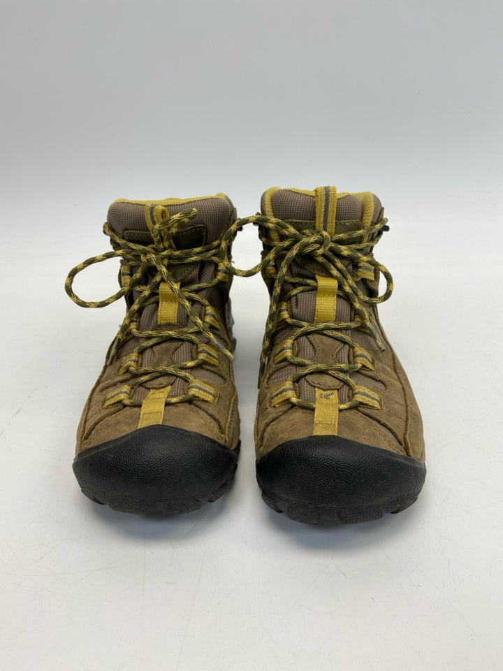 Keen  Size 7.5 Brown Gold Lace-up Boots