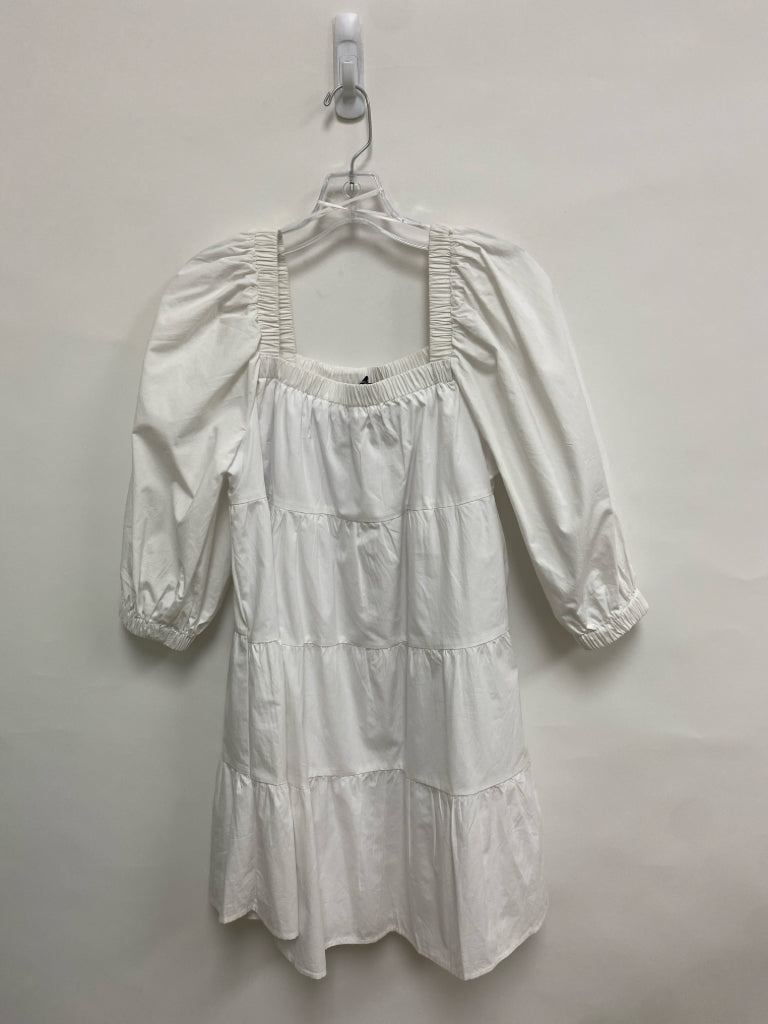 Pomander Place Size XS White Puff Sleeve Ladies Dress