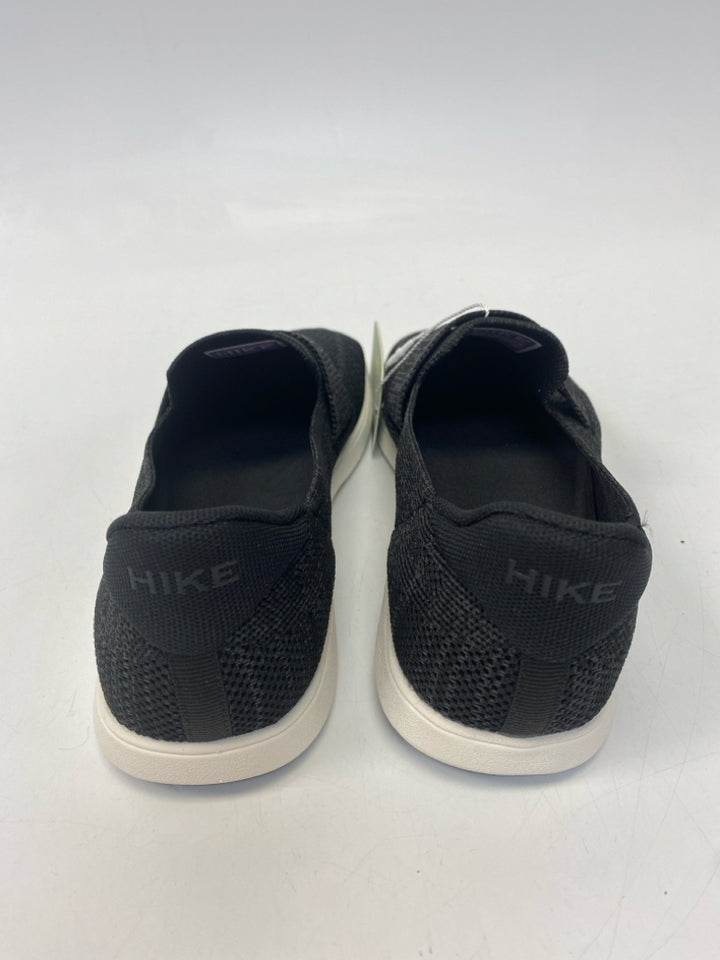 NWT Hike Footwear  Size 8 Black Knit Flats