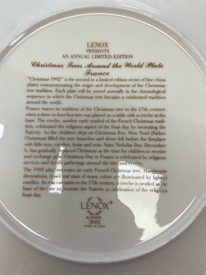 Lenox Cream Green/Multi Christmas Decorative Plate