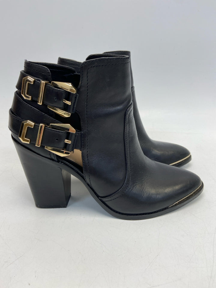 Gianni Bini US Shoe Size 9.5 Black Side Zipper Boots