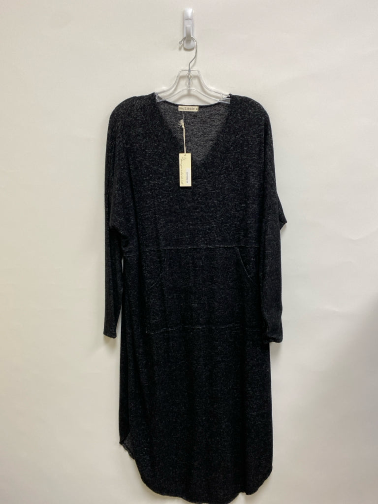 NWT Size M Black Ladies Dress
