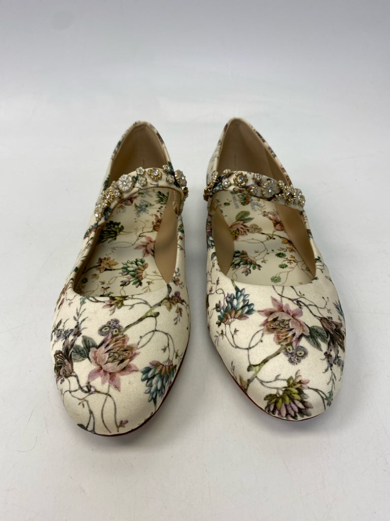 NWOT Antonio Melani  Size 8.5 Cream Multi-Color Floral Fabric Flats