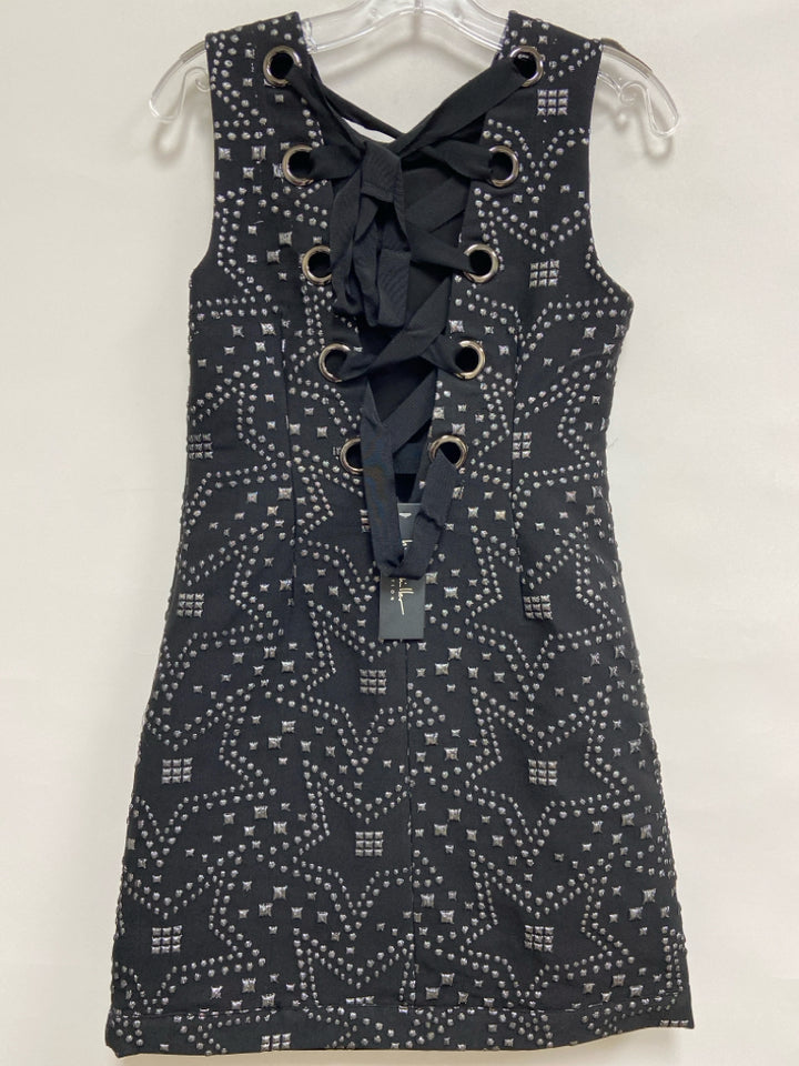 NWT Nicole Miller Size 0 Black Silver Texture Sleeveless Ladies Dress