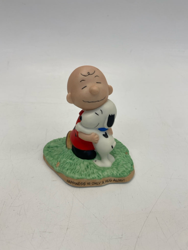 Hallmark Multi Color Peanuts/Charlie Brown Porcelain Figurine