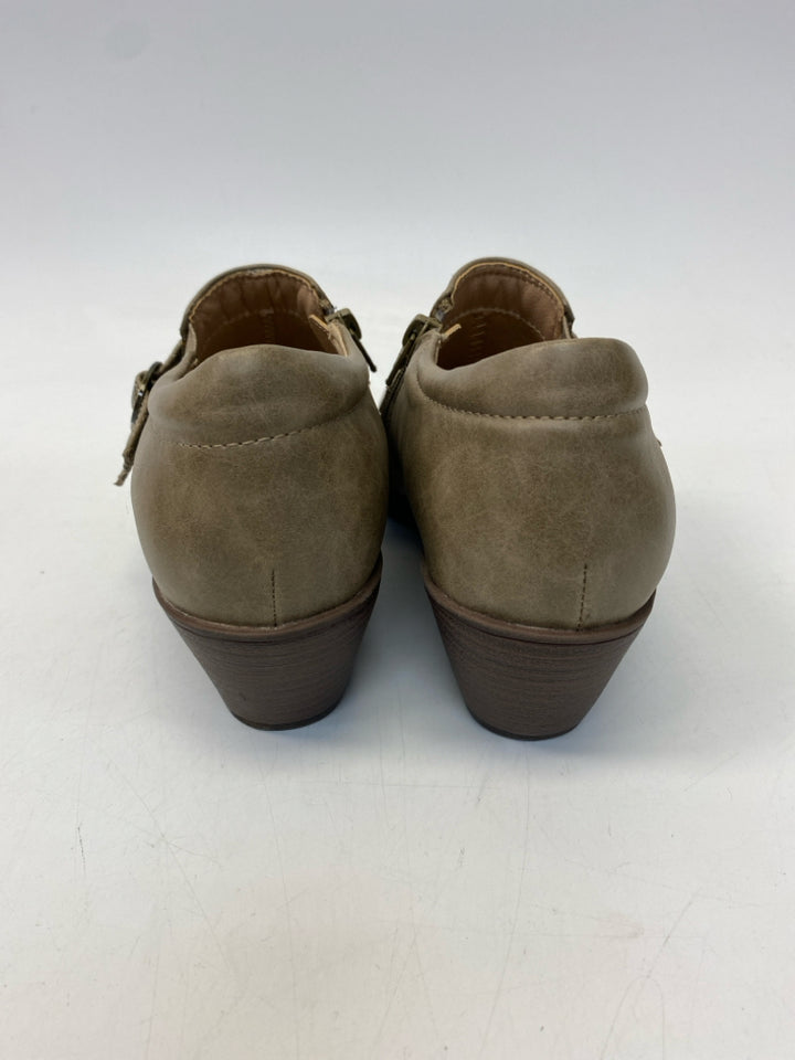 Kim Rogers  Size 7.5 Brown Heels