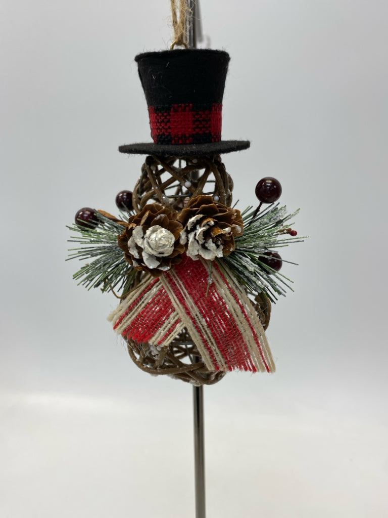 Brown Black/Red Grapevine Ornaments