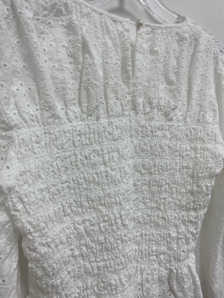 vestique Size M White Eyelet Ladies Top