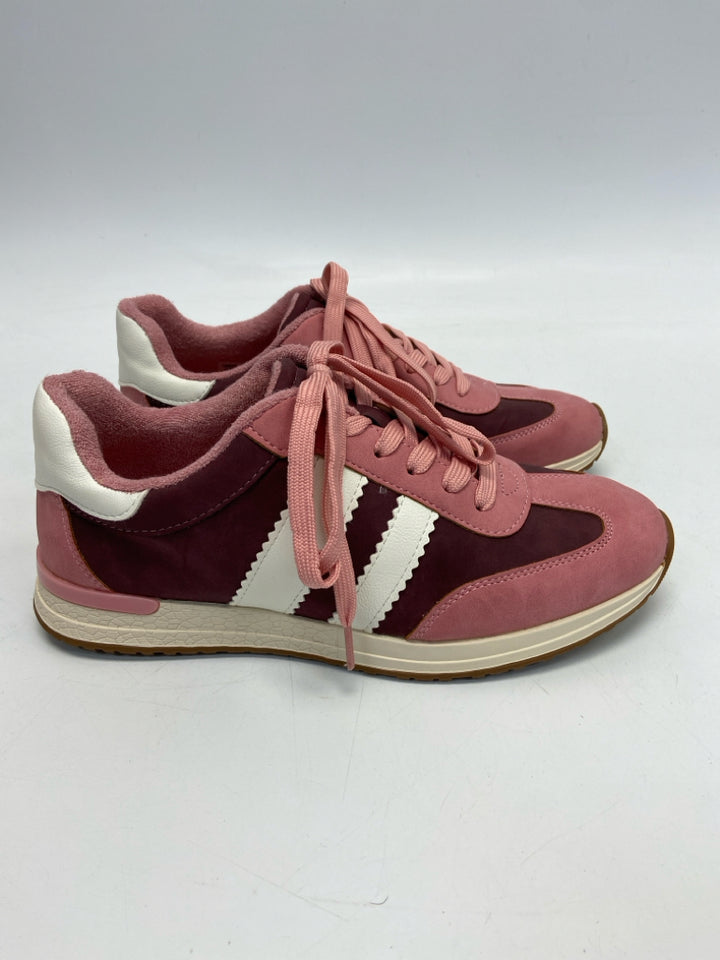 NWOT Dolce Vita  Size 9 Pink Lace-up Sneakers