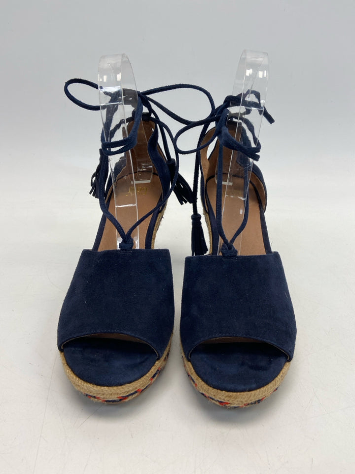 Cabi  Size 6.5 Dark Navy Multi-Color Sandals
