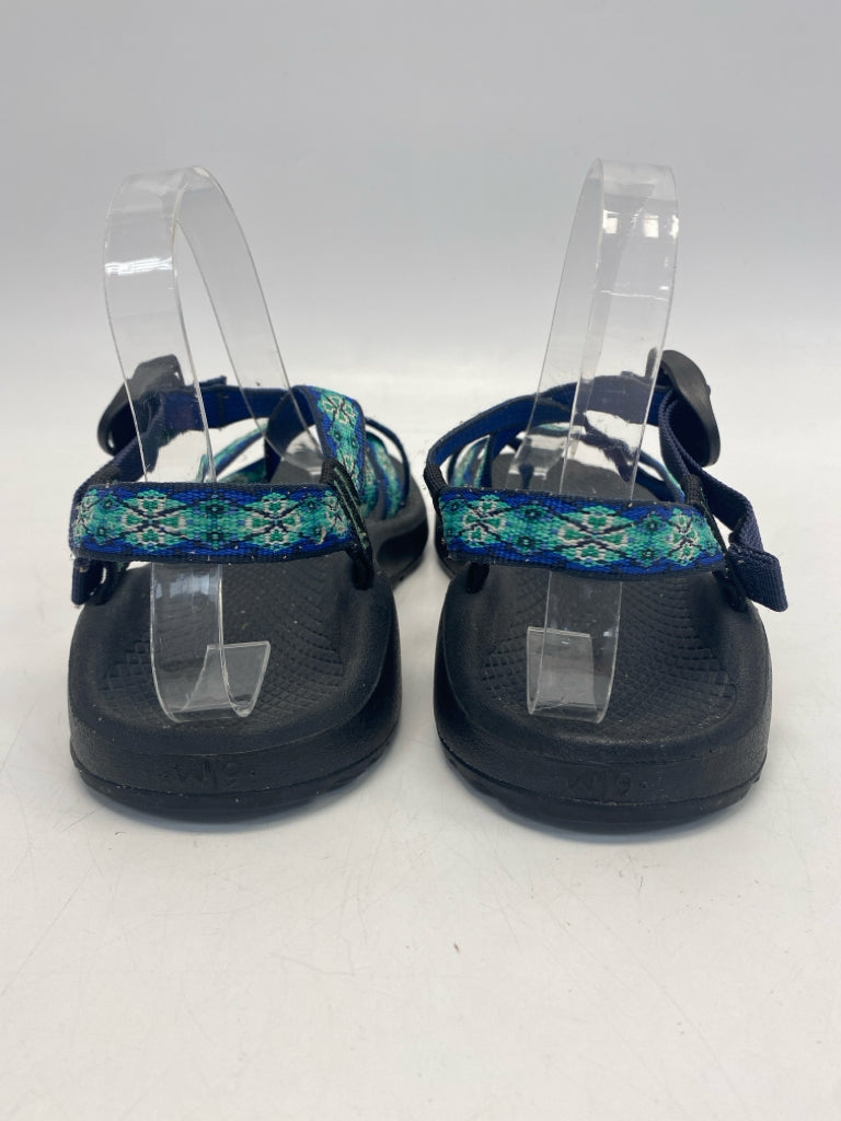 Chaco  Size 9 Blue Turquoise Sandals