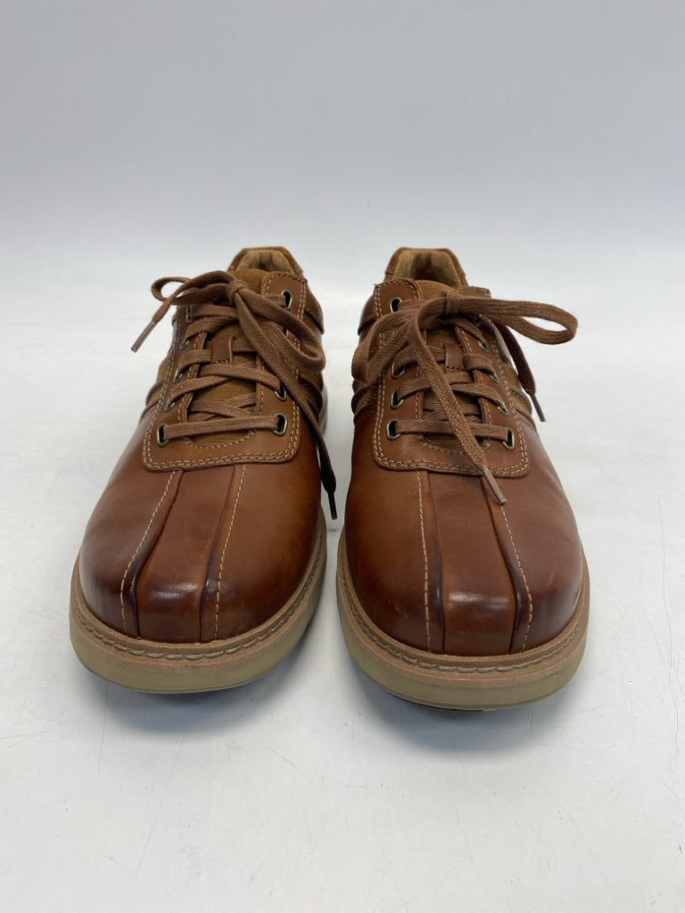 NWOT Clarks Size 10 Brown Lace-Up Men&