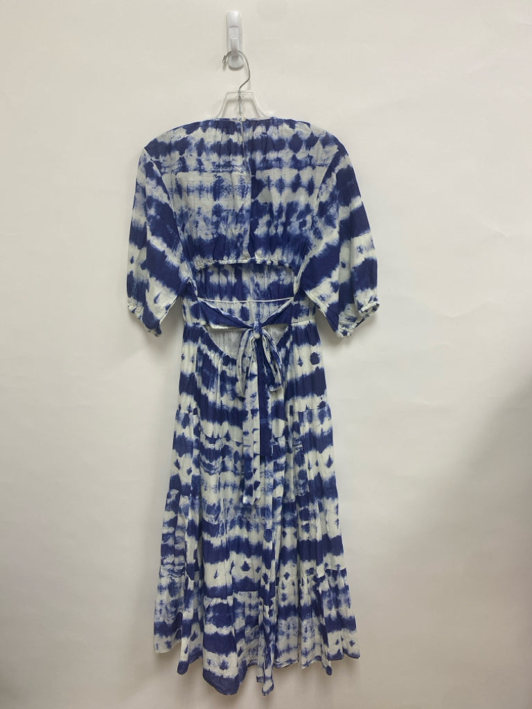 MNG Size 6 White Dark Blue Ladies Dress