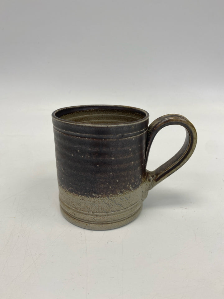 Williamsburg Brown Cream Pottery Coffee Mug
