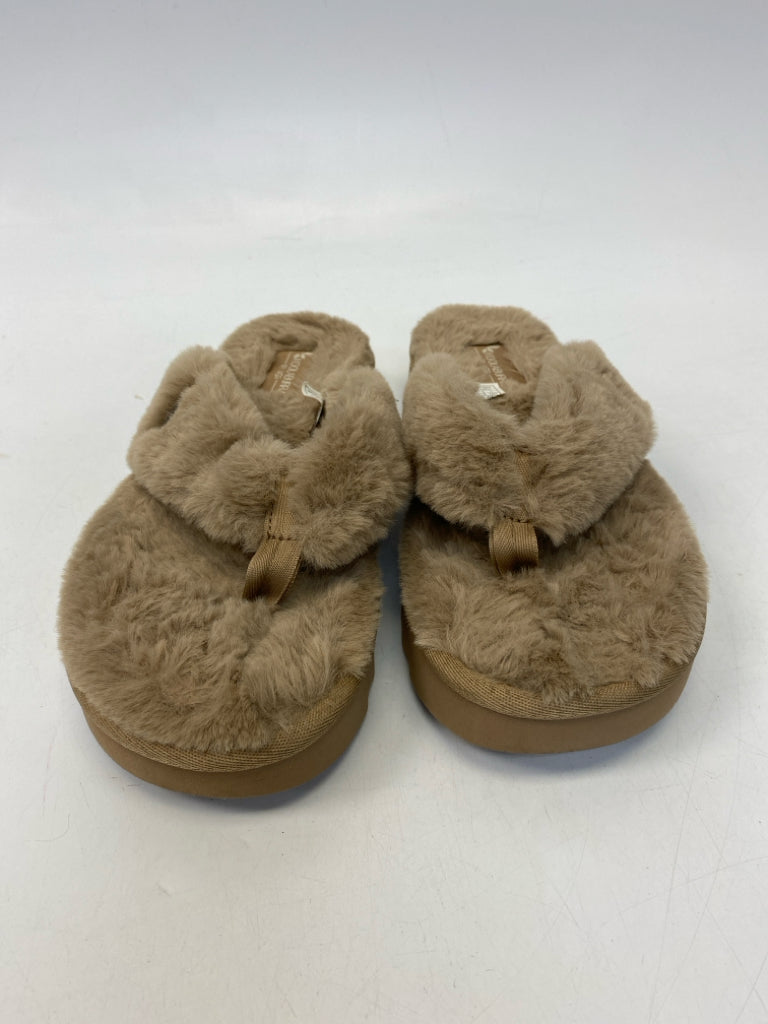 UGG EU Shoe Size US Shoe Size 7 Brown Slippers
