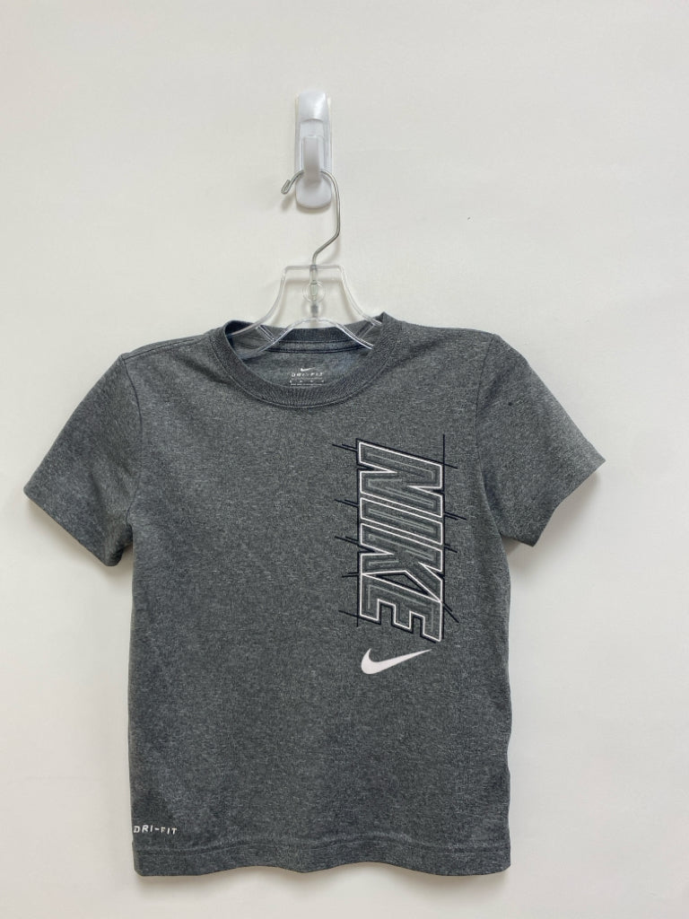 Nike SIZE 6 Gray White/Black Signature Boy&
