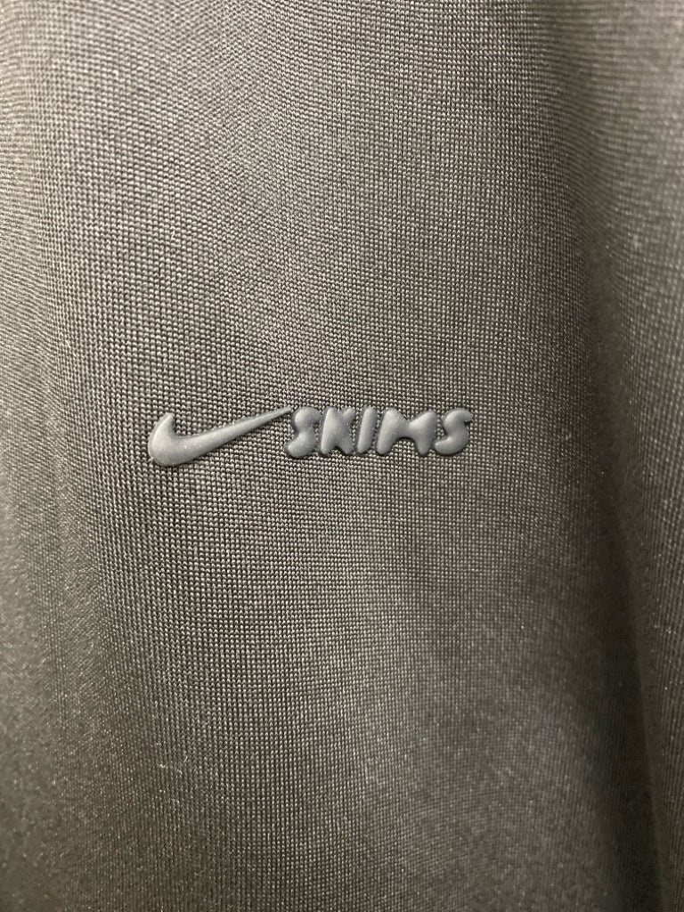 SKIMS Size XS Black Athletic 2pc