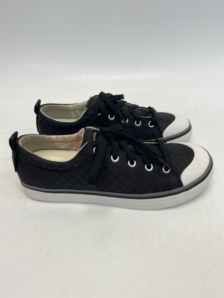 Keen  Size 7 Black White Lace-up Sneakers