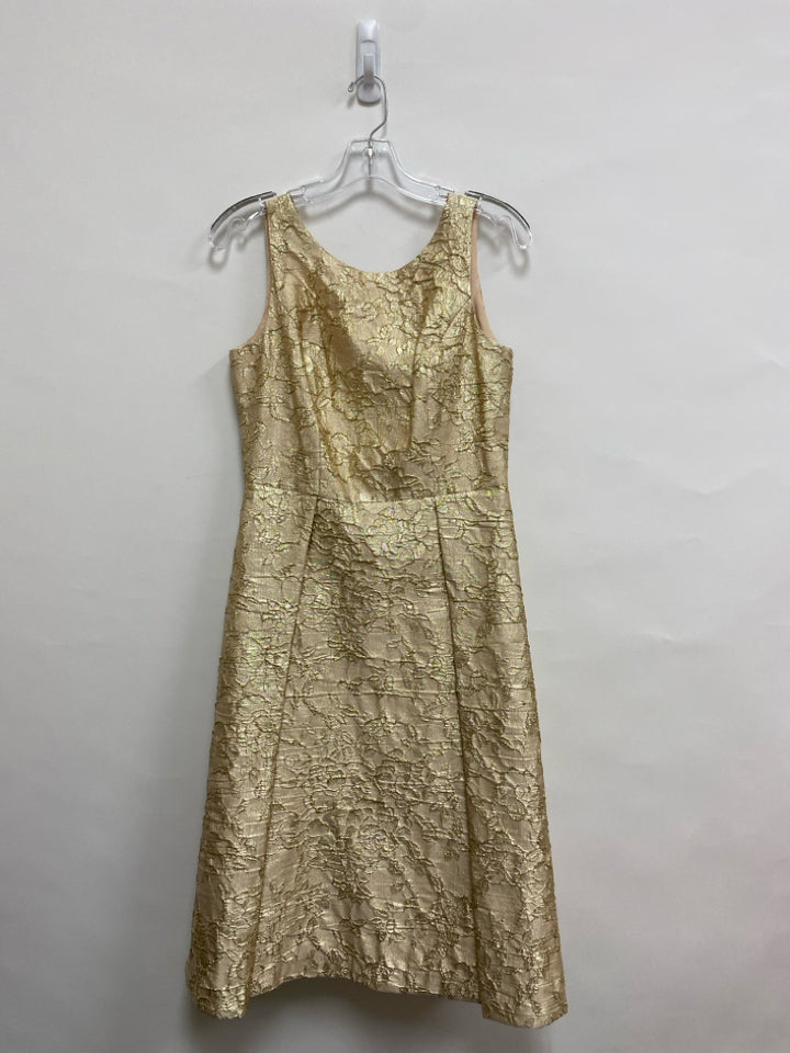 Nicole Miller Size 6 Beige Gold Color Flowers Sleeveless Ladies Dress