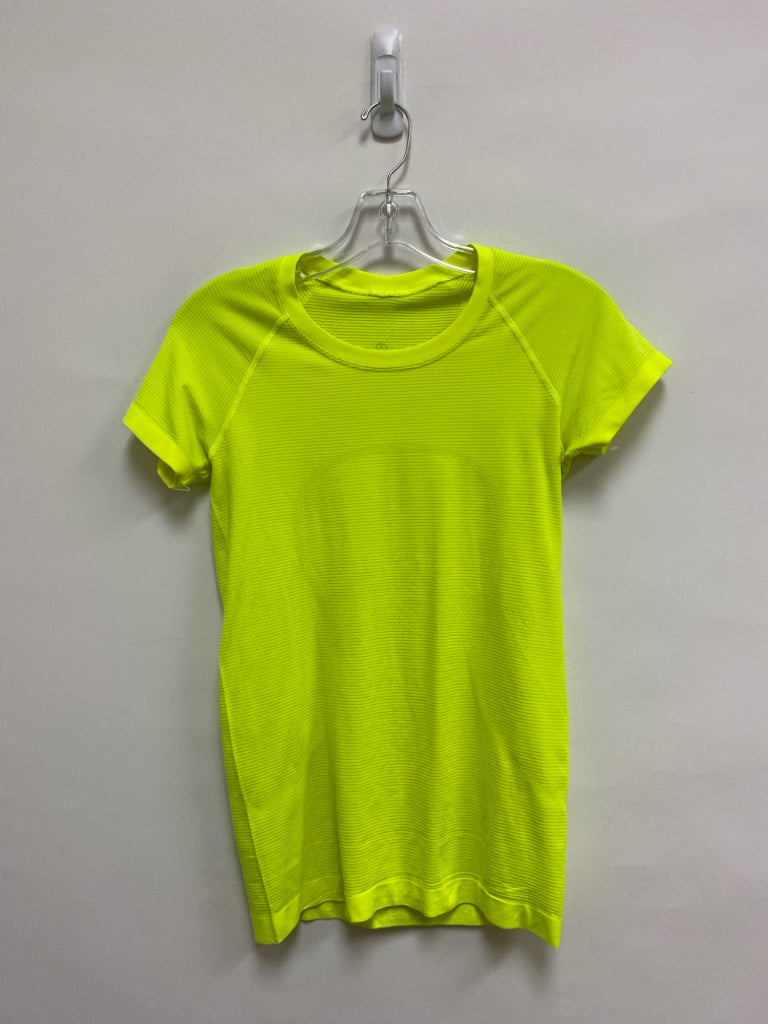 Lululemon Size 6 Neon Yellow Short Sleeve Athletic Top