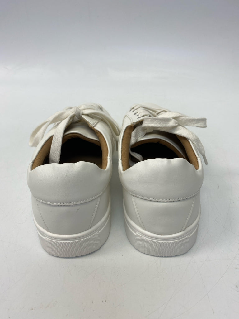 Dolce Vita  Size 9 White Lace-up Sneakers