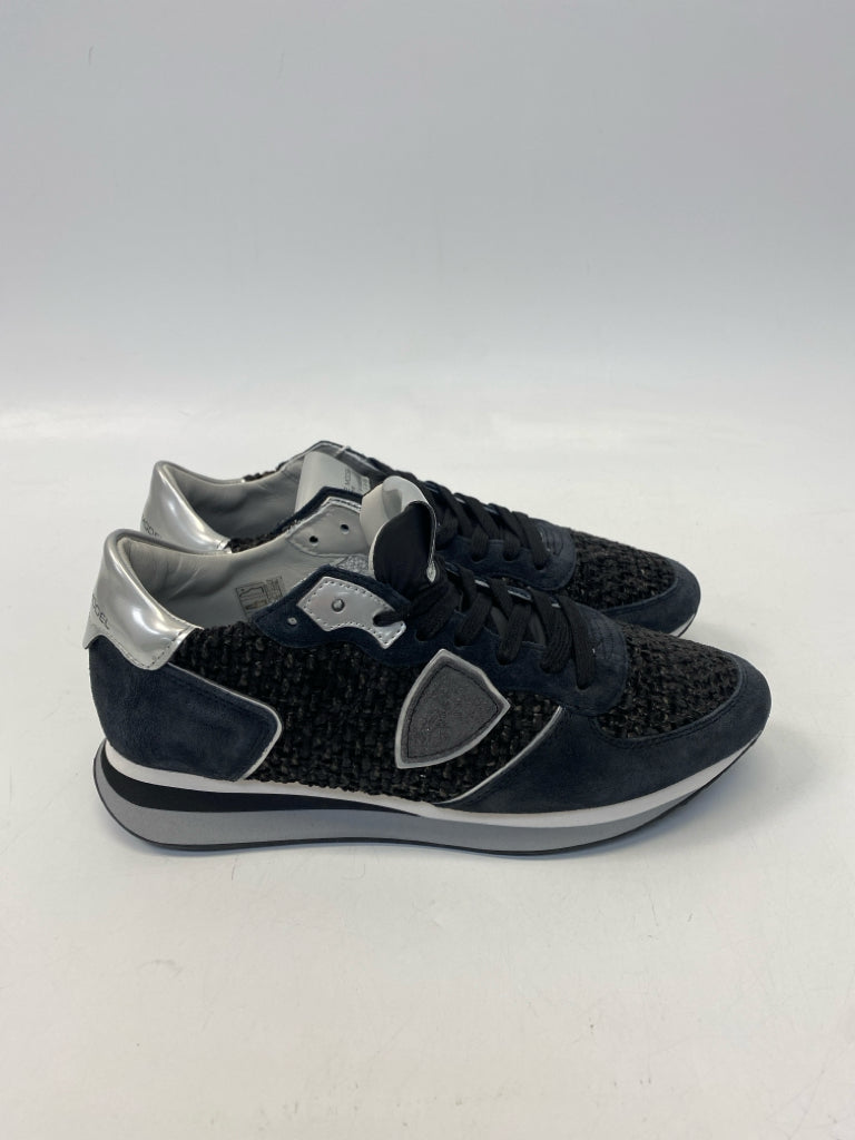 NWT Phillipe Model  Size 8.5 Navy Gray/Black Chenille Sneakers