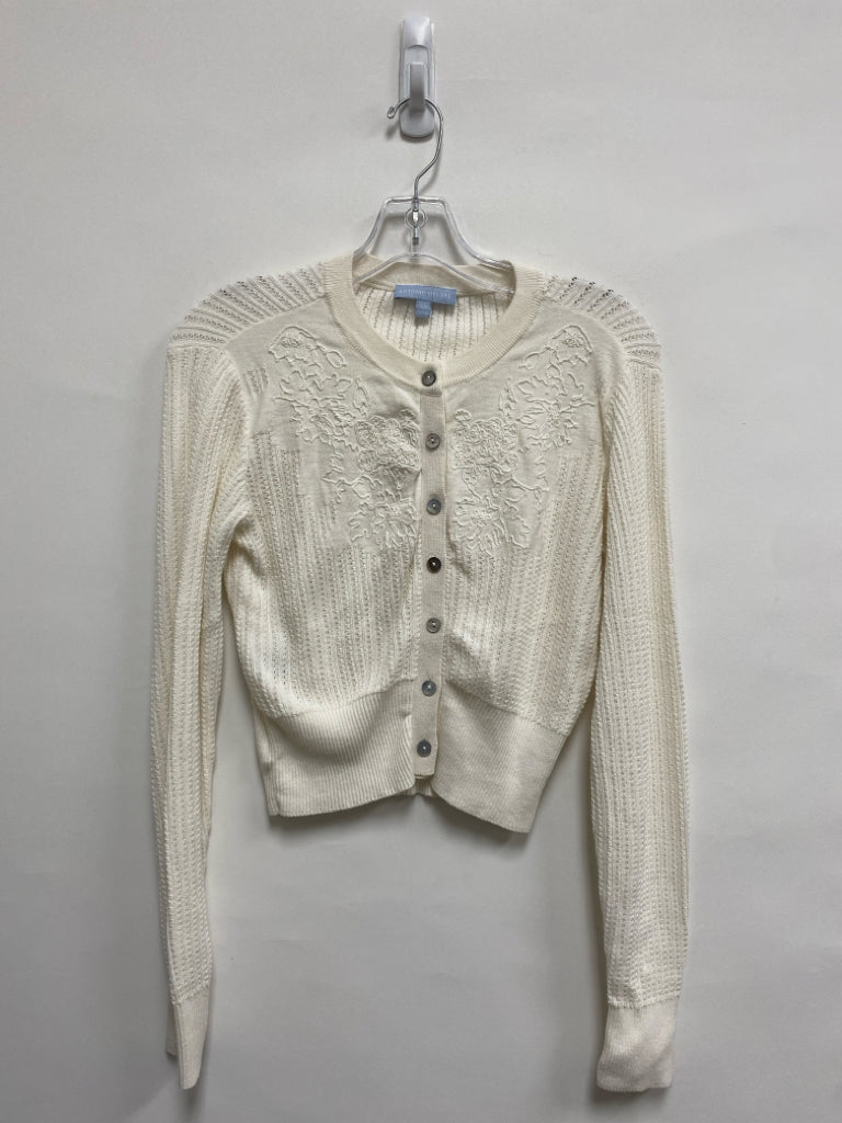 Antonio Melani Size XS White Flowers Embroidered Ladies Sweater