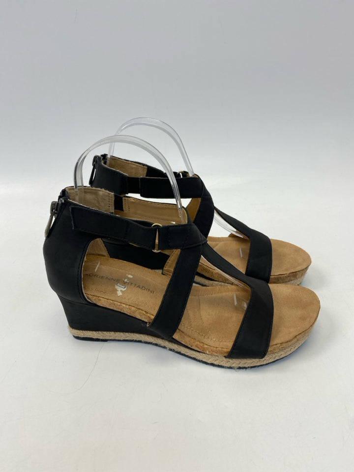 NWOT ADRIENNE VITTADINI  Size 7.5 Black Sandals