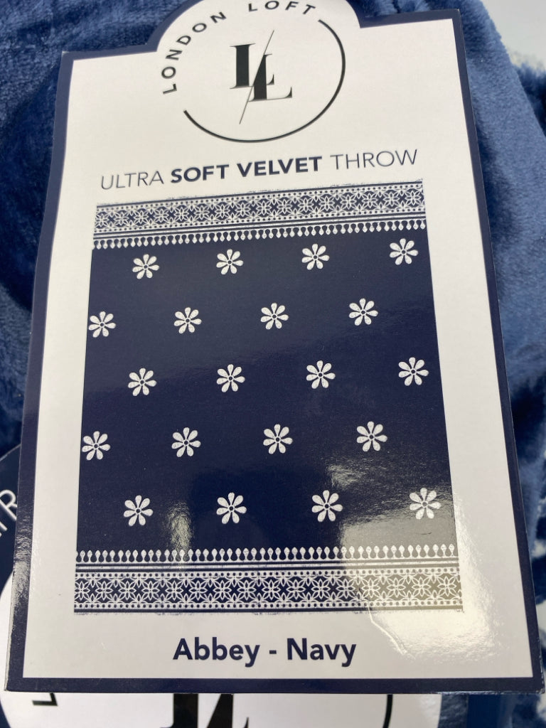 NEW Navy White Blanket