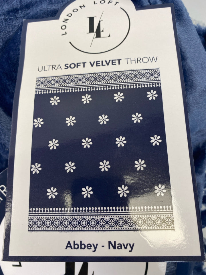 NEW Navy White Blanket