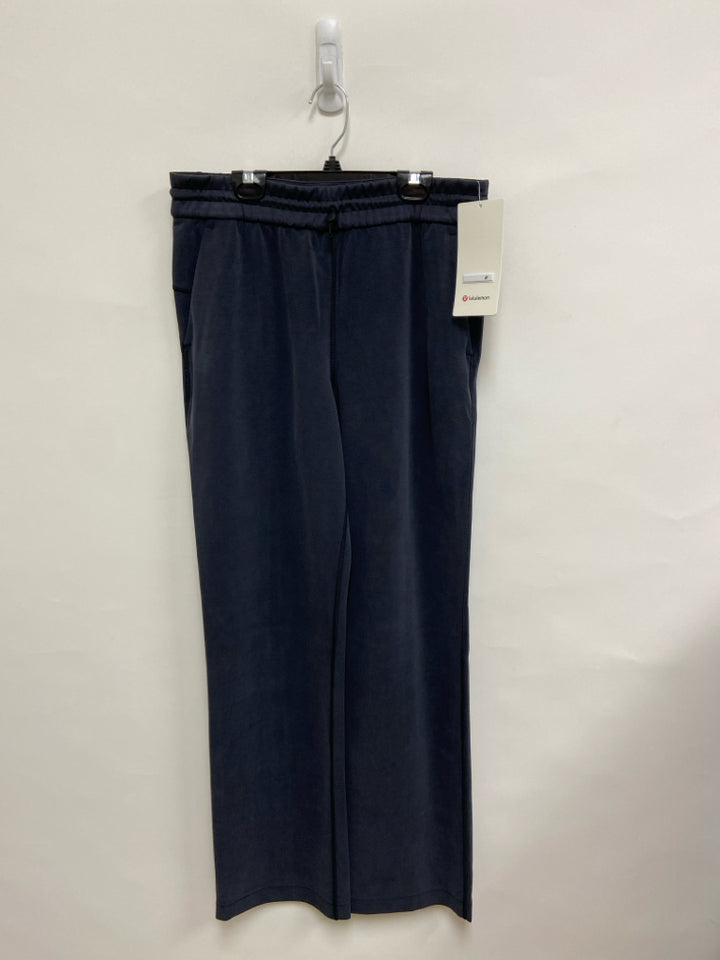 NWT Lululemon Size 8 Gray Athletic Pants